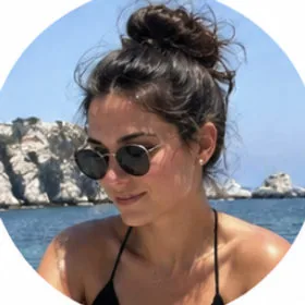 IMAGEN: cara de compradora italiana 3 de 3 — prueba social del hero, se recorta en círculo